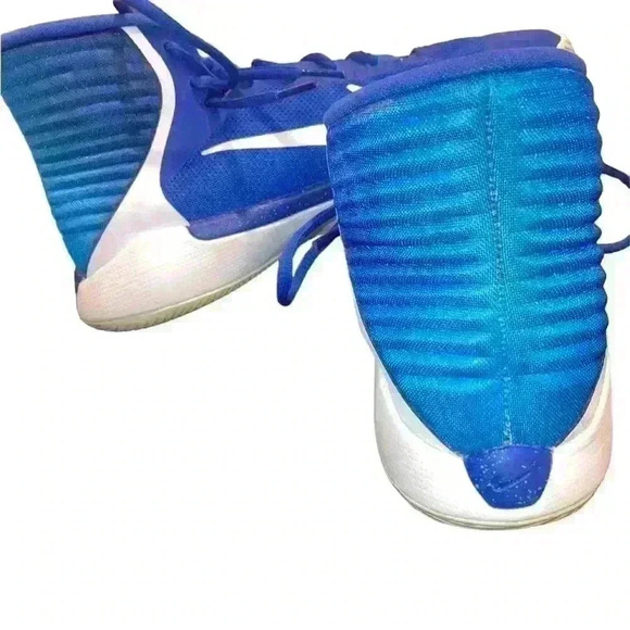 NIKE Prime Hype DF 2016 (GS) Mens Youth size 7 Basketball-Shoes 845096 PRISTINE - Picture 3 of 8